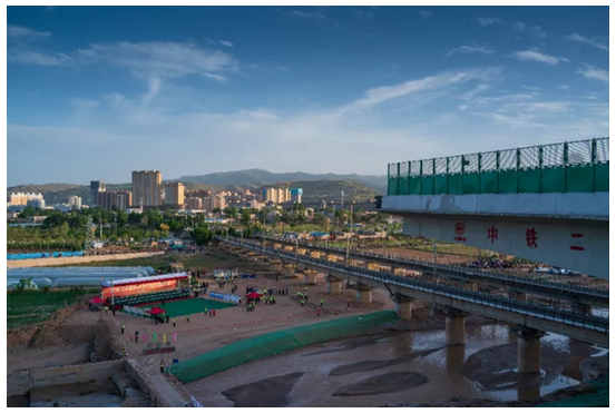 絲綢之路再現(xiàn)長虹，徠卡TS16助力渭河特大橋轉體合攏